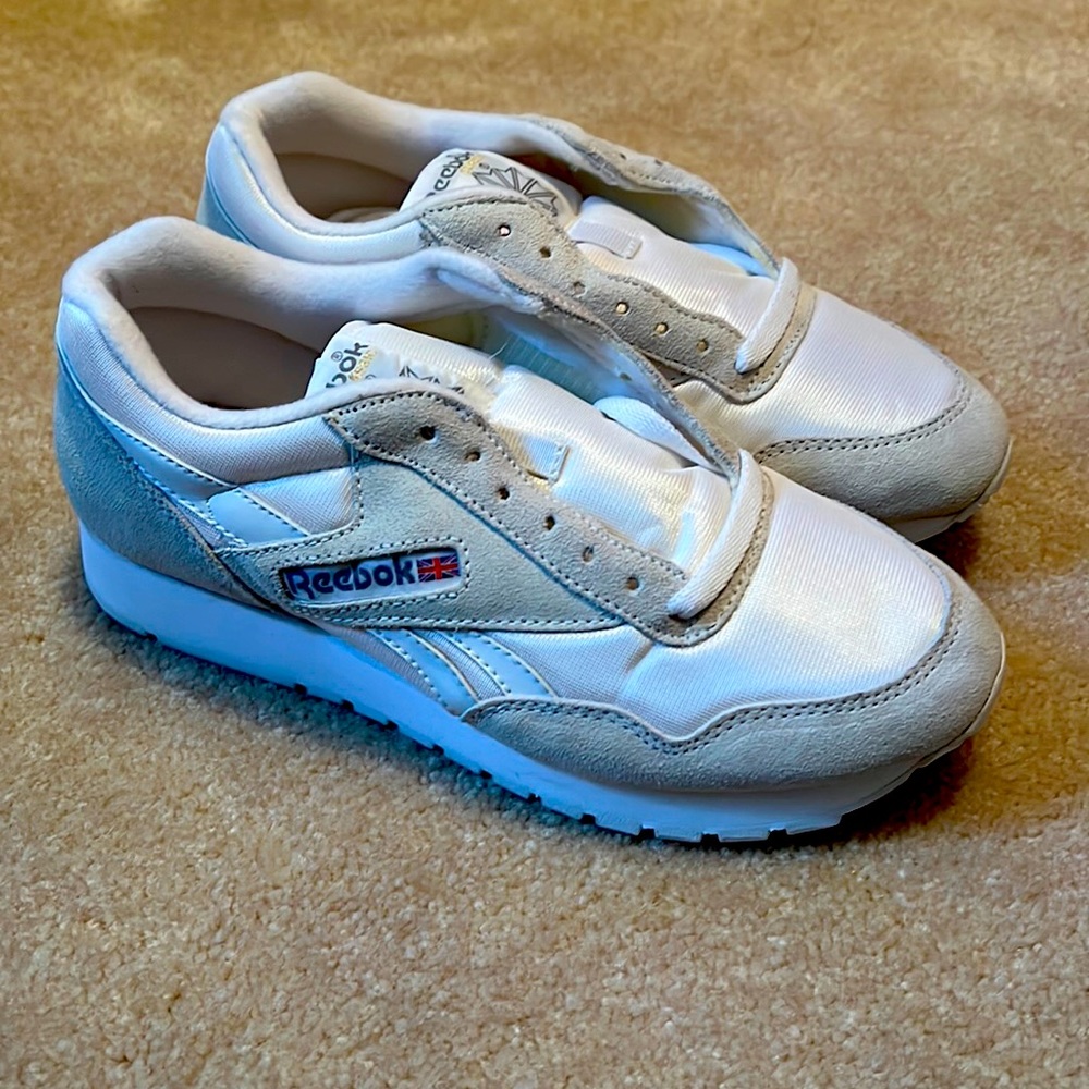 Vintage Reebok Classic - Women’s